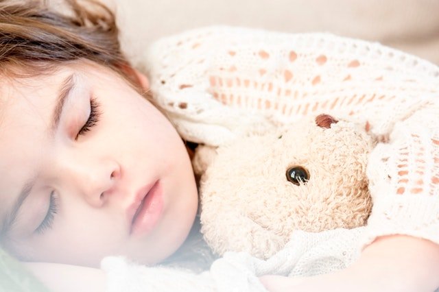 Kvalitný spánok dieťaťa rozhoduje o jeho celkovom zdraví